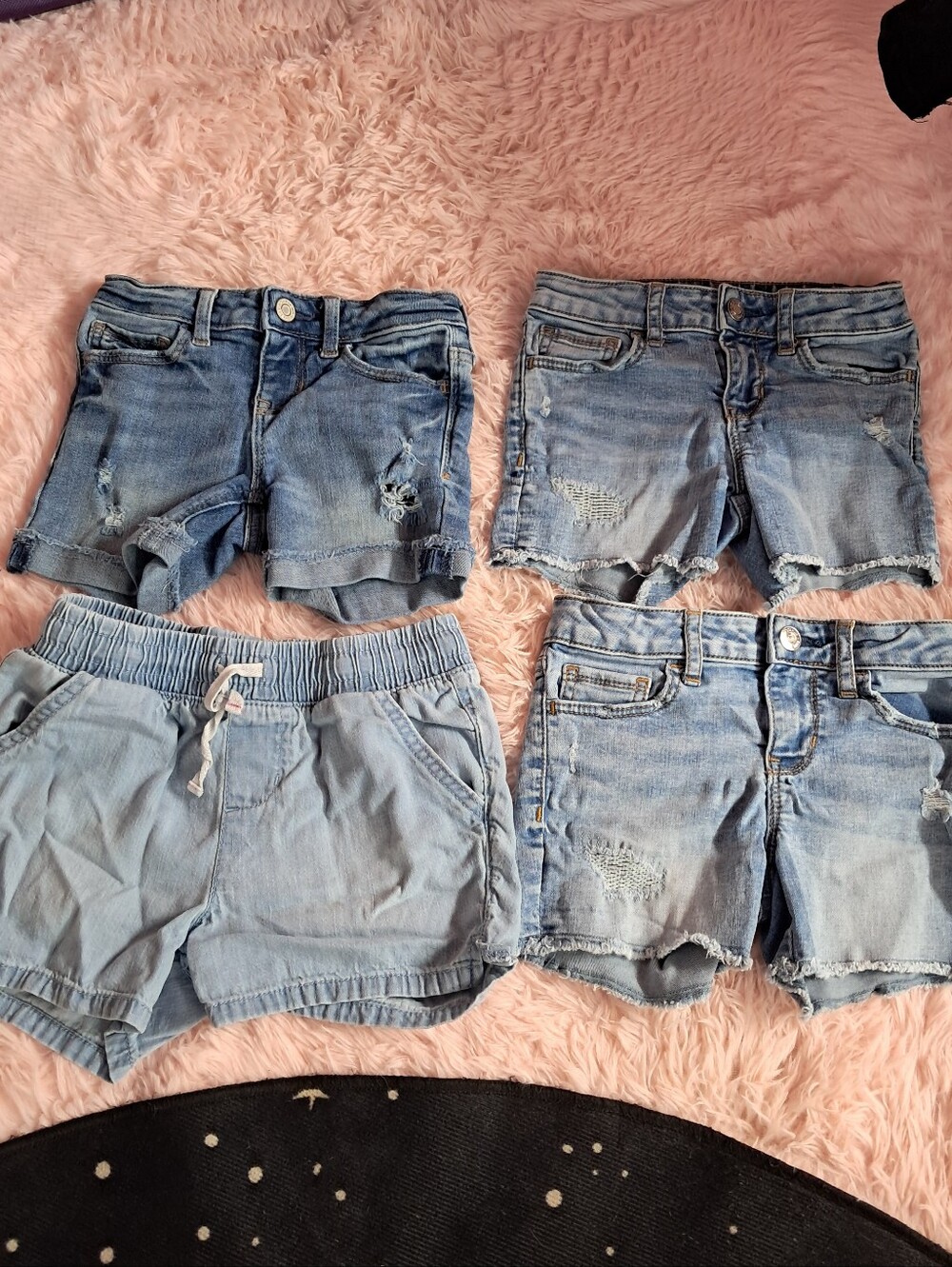 4 GAP Girls Light Wash Denim Shorts - Like New!